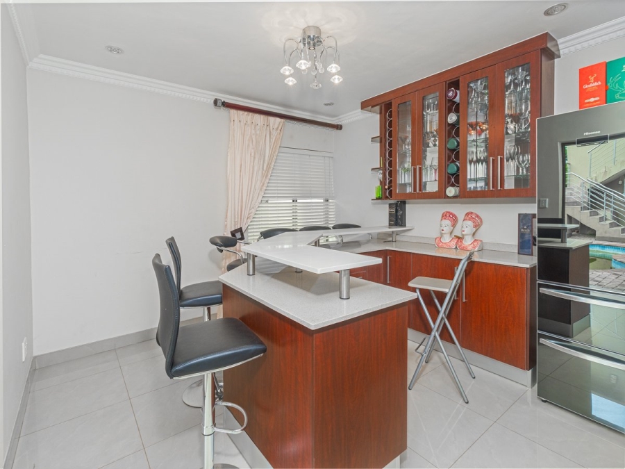 4 Bedroom Property for Sale in Xanadu North West